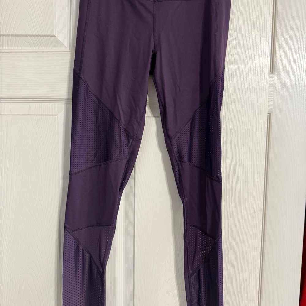 Victoria’s Secret SPORT Purple Mesh Panel Leggings